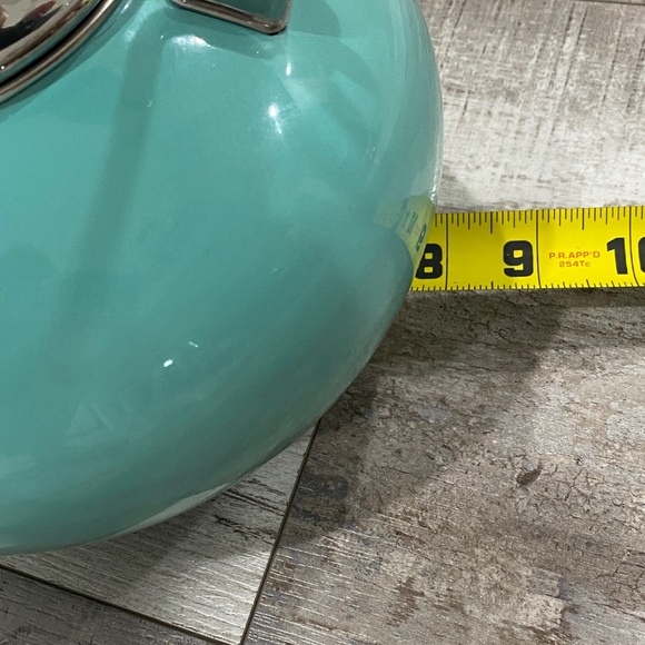 Chantal teal whistling teapot kettle enamel coated 2 quart cottagecore farmhouse - Picture 9 of 10